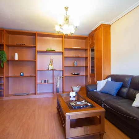 Acogedor Piso De 6 Camas